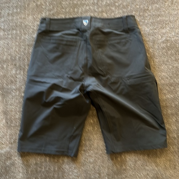 Hiking shorts - Picture 3 of 4